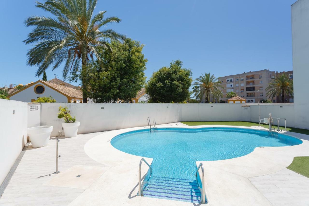 Real Escuela Home Jerez de la Frontera Kültér fotó